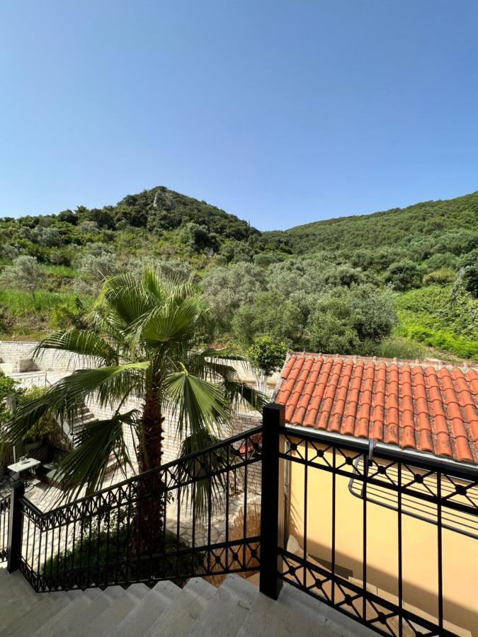 Lithino Apartments - 5Min From The Beach Agios Ioannis Peristerion Exterior foto